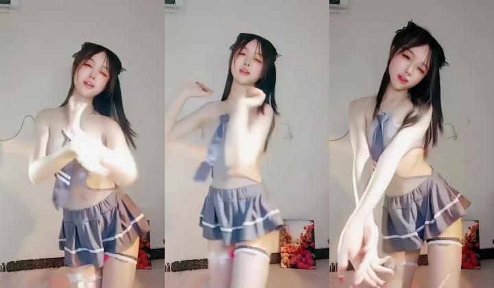 校花女神【懒羊羊】全裸骚舞，道具自慰，双洞齐开，白虎嫩穴