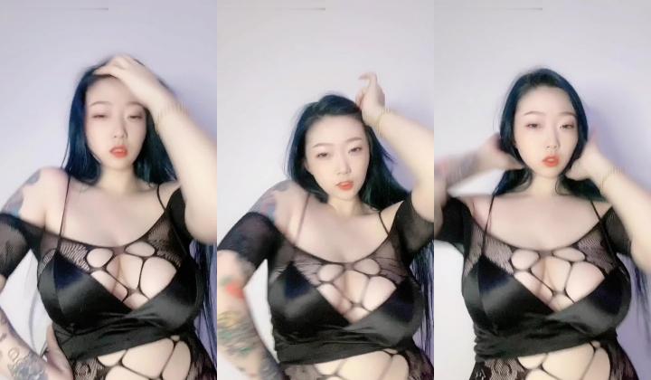 快手已永久封停18万粉丰腴大胸反差骚女【欣妹妹】全裸骚舞、抖奶、顶胯各种高潮脸