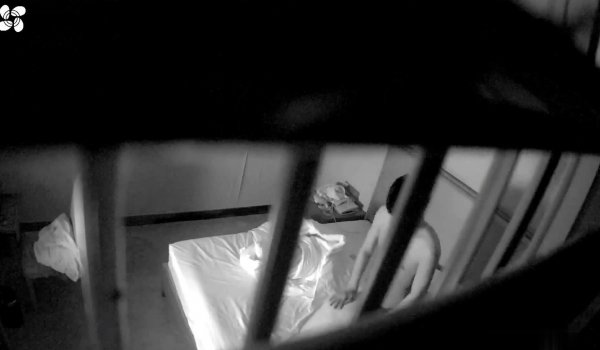 白嫩小学妹被强悍男士指插抠逼各种姿势狂啪 漂亮学妹高潮爽的不要不要的