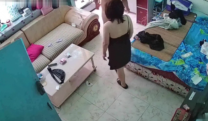 家庭摄像头偷拍录像精选