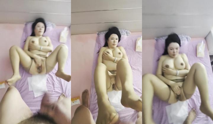 约炮大神『勃大茎深』玩操两位大奶丝袜高跟熟女鸡