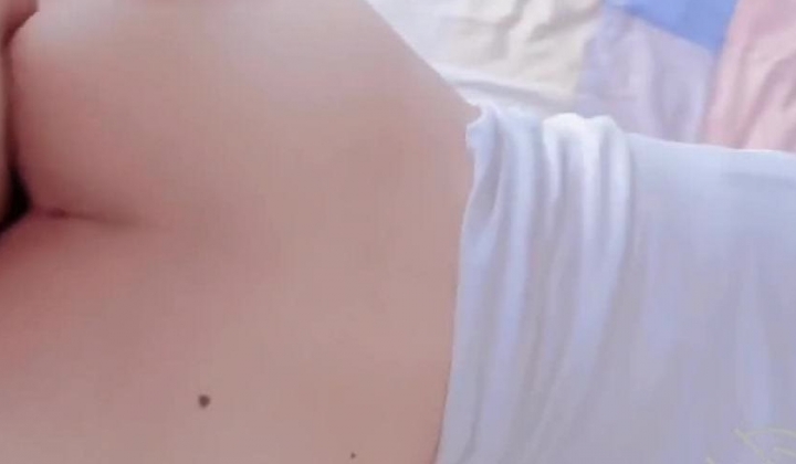 海角社区19岁小哥发现妈妈和杨姨老公奸情还以颜色把杨姨草了后续 ️受到海友鼓动 就在刚刚 我强奸