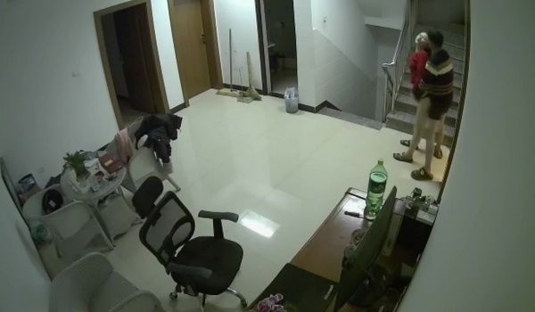 【极品稀缺 ️大开眼界】 家庭摄像头 超清晰近视角大陆内地摄像头破解 近距离各种姿势操骚货老婆情