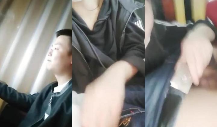 最屌的户外年轻女主播柠檬网吧勾引93年小帅哥直接给人家口活乳交然后到家里洗个澡再搞对白精彩