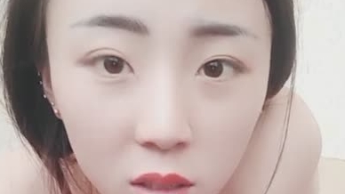 韵味骚情美少妇和炮友啪啪大秀 先口后啪 啪完自己自慰 很是诱人
