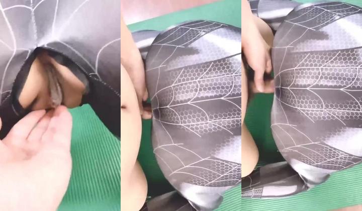 【淫妻母狗】调教人妻母狗【安妮】与4位人妻嫩妹绿帽癖37V