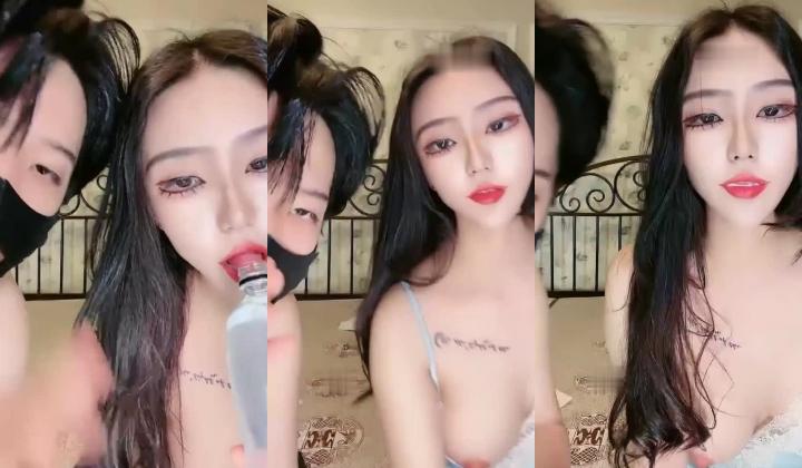 【多汁芭比】男主有点帅，像蔡徐坤，女的无毛白虎穴，放尿，玩菊，舌吻口活干炮技术很牛逼