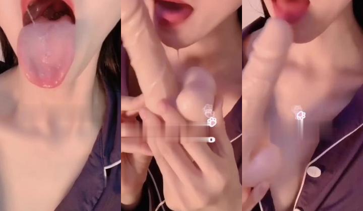 有身材有气质有颜值推特女神【暗里着迷】订阅福利，需要人陪自摸蜜穴含假屌秀口活