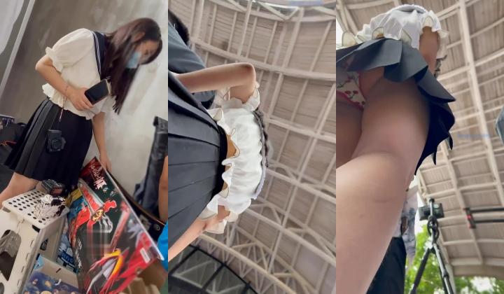 大神尾随偷拍两个嫩妹裙底风光 长裙学妹和闺蜜逛街蓝色内超清上下通透+制服JK眼镜妹摄影师樱桃可爱