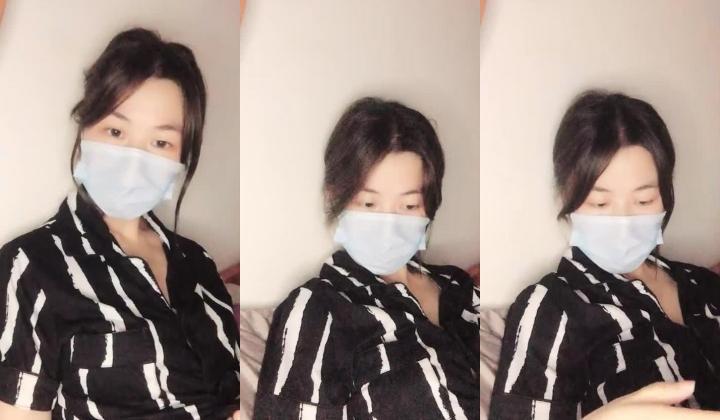小护士在宿舍，【咬掉樱桃】，清秀女神，情趣黑丝配上洁白肌肤，纯天然美乳又大又圆，极品尤物流口水
