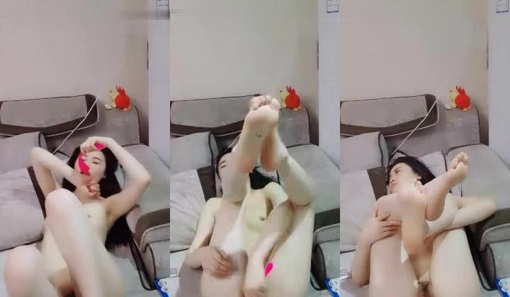 抖音十几万粉丝的网红【周导选新人】还欠28万高利贷户外篇~ ~被男友骗光所有积蓄，户外篇 连衣裙