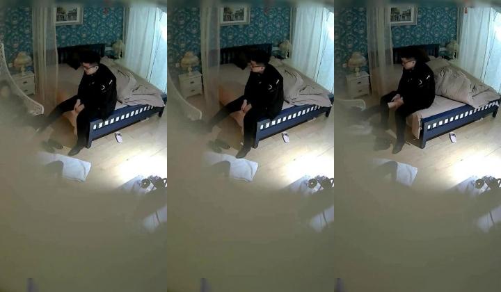 让人羡慕的猥琐四眼男与白嫩洋气的白领女友开房啪啪没看出来美女这么骚主动掏出J8撸口活硬了女上位干
