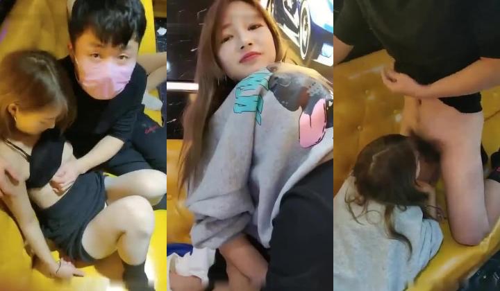 几位小哥哥约上几个嫩嫩的妹子 去到KTV包间 其中最漂亮的那个妹子躺在沙发上随你摸随你搞 场面淫乱不堪