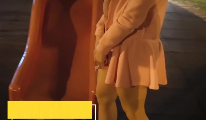 极品性感反差尤物『Sexywife_nina』人前露出，风骚气质高挑身材男人看了就想侵犯