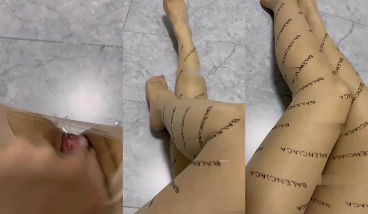 快手116万粉丝 极品美女【初晴】定制骚舞大尺度 情趣露内露B