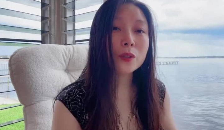 【一枝独秀sj】最新高价会员群内部福利，油管频道采访视频，换妻界鼻祖人物