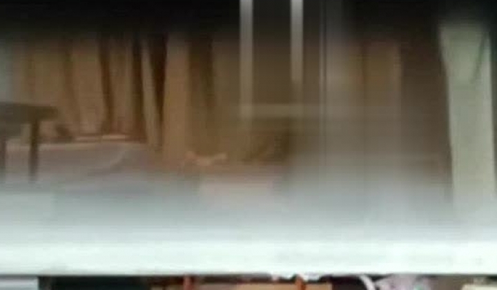 【酒店门缝偷拍 ️偷听小王子】研究生美女和男友爱爱 ️土豪操极像大S的小三酒店狂操 小嫩妹各种淫叫