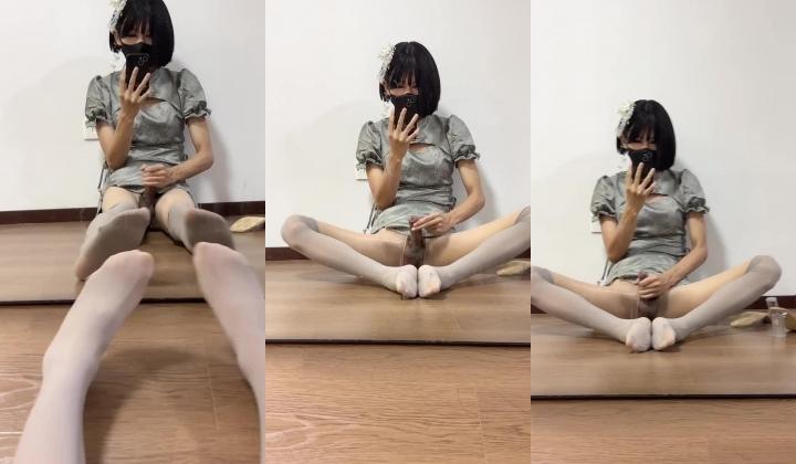 自慰男娘edan 蛋爷日常的自慰活动 新作品升级了 往自己脸上和嘴里射了 简直牛逼到家了