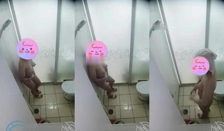 海角社区乱伦大神中秋强干哺乳期嫂子后续 ️沙发上成功诱奸嫂子！无套后入玩大腿！喝奶汁差点内射小逼