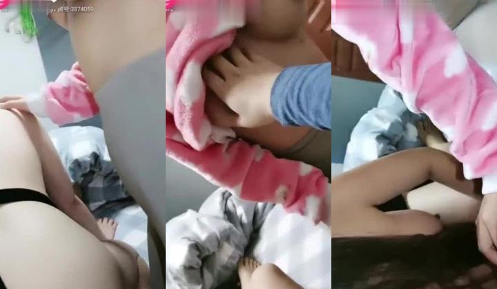 『小娇妻第二梦』老婆妹妹刚失恋来姐姐家玩 姐夫想上她 和老婆在她面前啪啪让她看 亲了摸了就是不给干