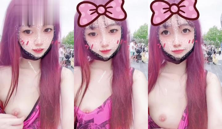 顶级露出艺术家『娜娜』九月最新私拍 地铁户外 人前露出 乘客都看傻眼了