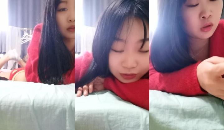 【乘务员妹妹】，高价密码房一场，G奶00后，纯天然美胸，一根大黑牛把自己玩得抽搐喷浆