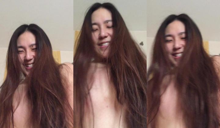 长直黑发高颜值甜妹眼睛紧闭皱眉张嘴浪叫不止，露脸被粗鸡巴猛插深喉口爆