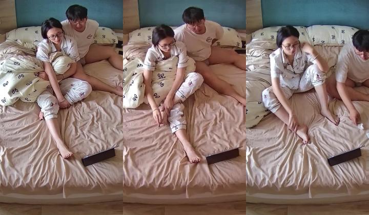 酒店偷拍学医的眼镜妹子被男友修剪阴毛后在他肚子上练习针灸提高他的性能力