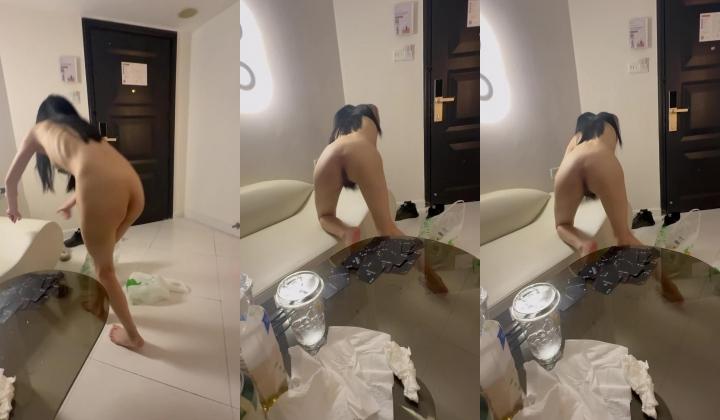【S级泄密】超高颜值露脸极品清纯女大，肤若凝脂，皮肤白嫩，反差感爆棚，不可多得的极品颜值身材，不