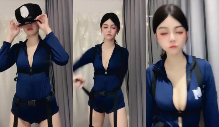 全网最美女神【轻音呀】绝美尤物 高颜值完美身材 奶子又粉又嫩还大 无毛嫩穴一线天 热舞道具自慰
