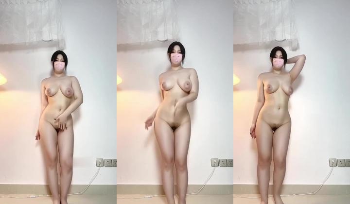 B站巨乳肥臀【凸凸兔yo】最新真金定制 抖奶裸舞掰逼 大奶抖飞起