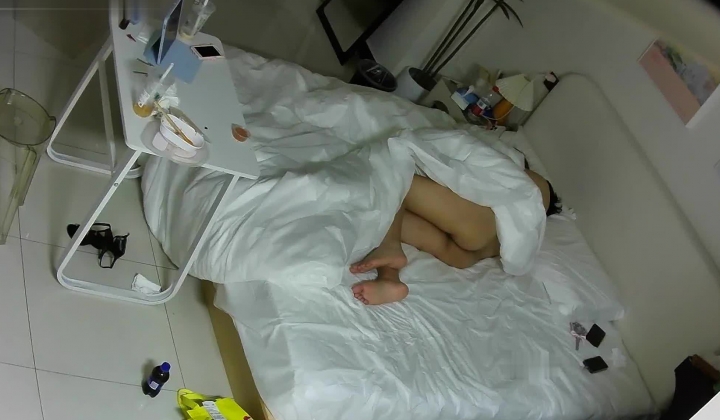 酒店偷拍女网红拍jk到包臀的转场视频的拍摄途中被摄影师狂操几次