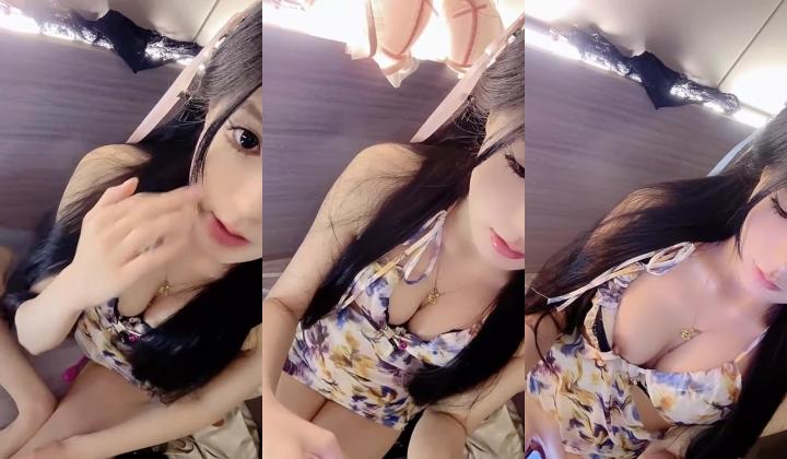 ️新人刚下海超可爱萝莉【思思吖】高颜值美女，道具自慰插逼，假鸡巴插逼淫水直流