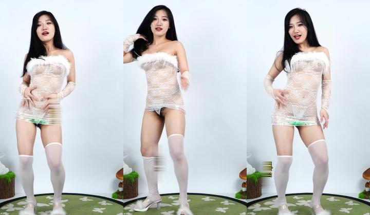顶级舞团U秀，身材性感三位漂亮御姐，火力全开大尺度裸舞