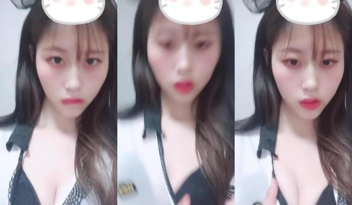 露脸才是王道 青春无敌顶级身材网红脸极品粉屄美女【月夜兔】私拍