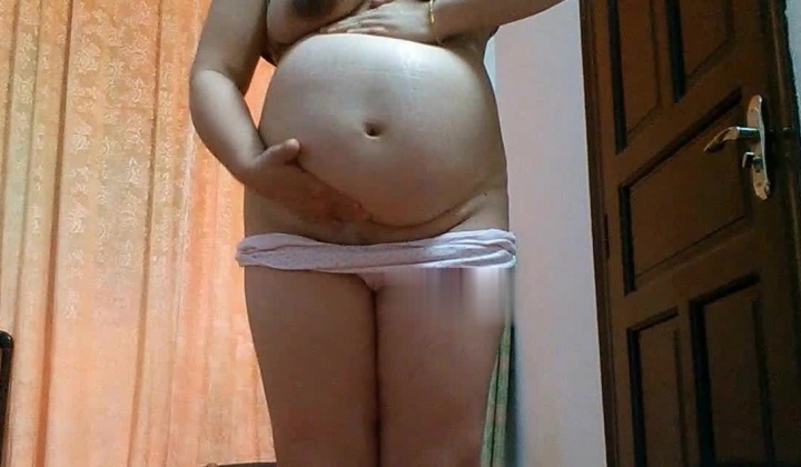 国内某付费猎奇群内分享福利视图良家大肚子孕妇哺乳期少妇露脸大胆自拍孕期欲望真强