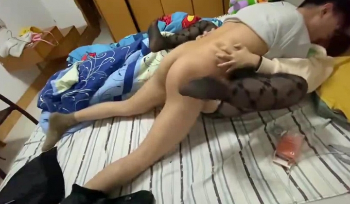 小红书活泼的女孩私下极度反差，1V1裸聊，露脸性爱自拍，非常母狗