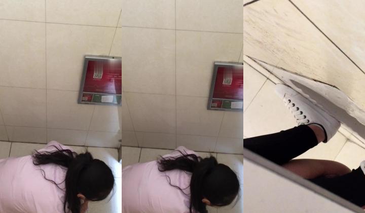 厕拍鼻祖精品原创大神【车夫】大学校园篇，直接勇闯女厕现场实拍多角度，找机会再拍个露脸