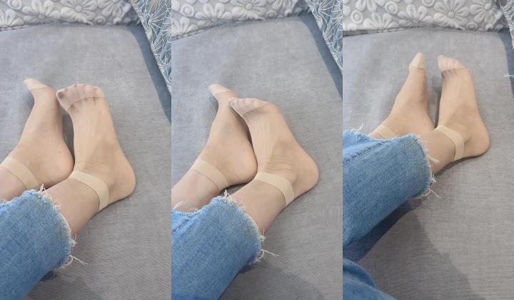 快手极品御姐【蜜桃依依】疯狂插穴BB都被操烂了