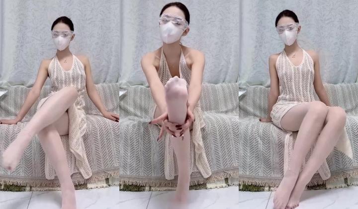 【抖音】眼镜气质御姐『白玉花』私人定制写真11V 无内丝勒B超香大尺度发骚勾引