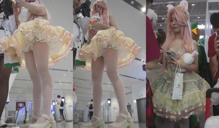 『BCbananacat』街拍系列合集 超美COSER露出好多毛毛