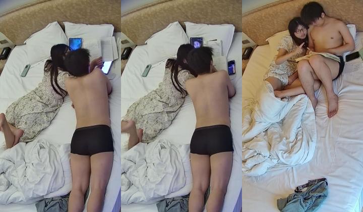 情趣酒店 美女一个人还在专心看书 男友来了还看啥书啊 先抱着啃了再说 然后打一炮 不够就两炮