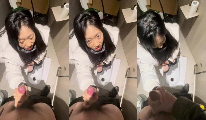 河南甜美妹子白天清纯对比酒店里全裸反坐骑乘 白T低头深喉被按头还说 下去啊 真实感拉满