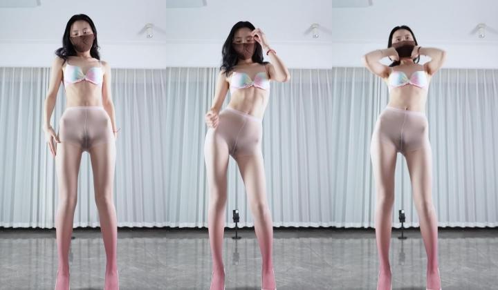 闲云一期，苗条女模，透奶透逼，正反面劲曲动感慢摇
