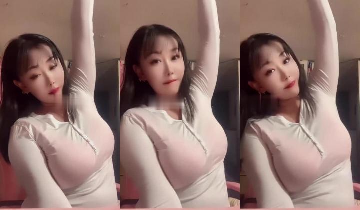 【快手】大奶肥臀离婚熟女『醉醉醉』脸穴同框自慰啪啪