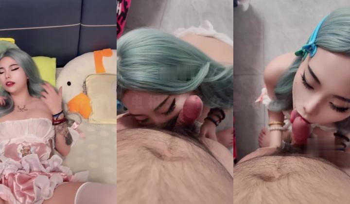 抖音反差巨乳精神小妹【沐沐不吃姜】最新啪啪福利，颜艺阿黑颜口交做爱，超级顶的奶子晃得我头晕