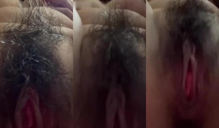 抖音骚逼少妇【无敌杨秘书】大奶肥臀,逼毛旺盛性欲强,大尺度掰逼展示,这屁股后入是个好炮架