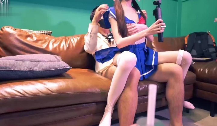 约炮大神 周慕云 一场带着色情的约会 先给小婊婊来个跳蛋调教让她当街高潮 带回家再来一场性爱享受