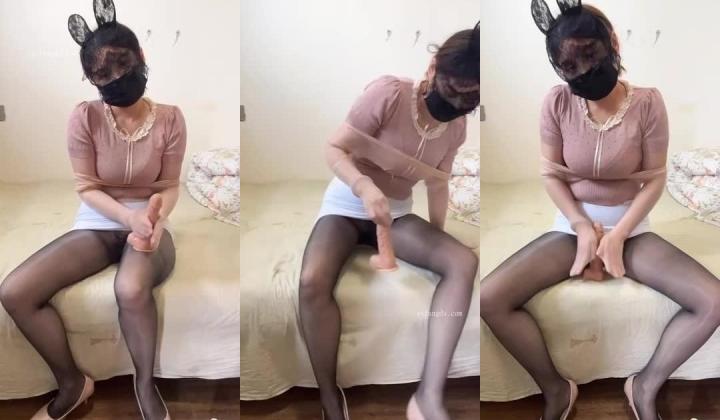 【杨枝甘露】抖音网红木瓜巨乳宝妈首次户外露出阳具插B撒尿首次啪啪做爱史上最大尺度发骚自慰