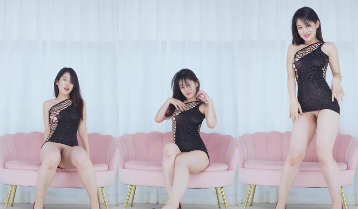 【king8舞团】阳光活泼美女『奚岚』裸舞双视角 肤白貌美扭的跳着跳着就脱衣服